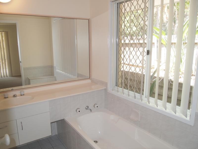 6 Gabrielle Court, Collingwood Park QLD 4301