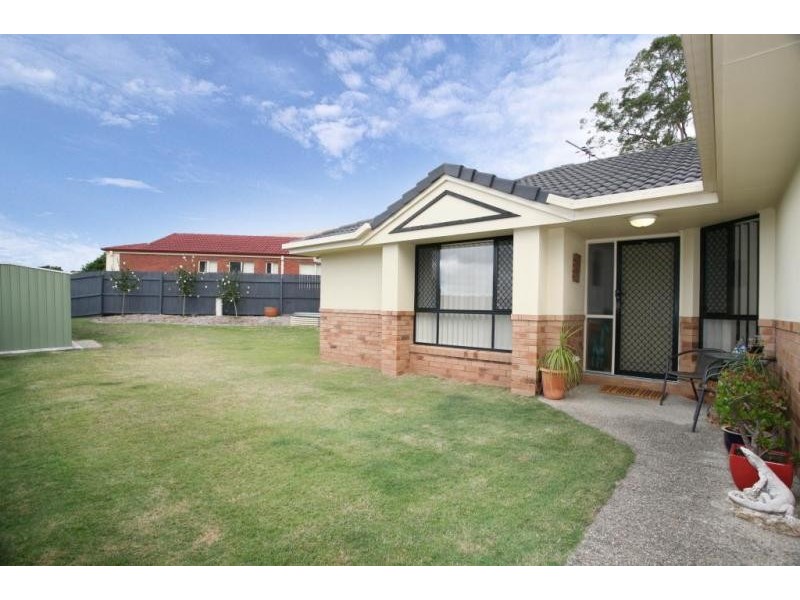 15 Mair Drive, Redbank QLD 4301