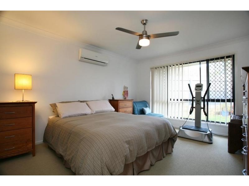 15 Mair Drive, Redbank QLD 4301