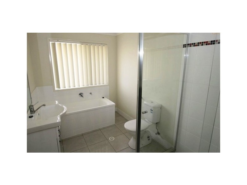 4 Stack Street, Collingwood Park QLD 4301