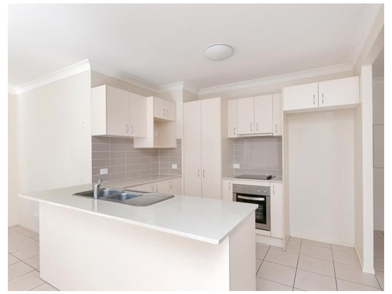 44 Pencarrow Crescent, Raceview QLD 4305