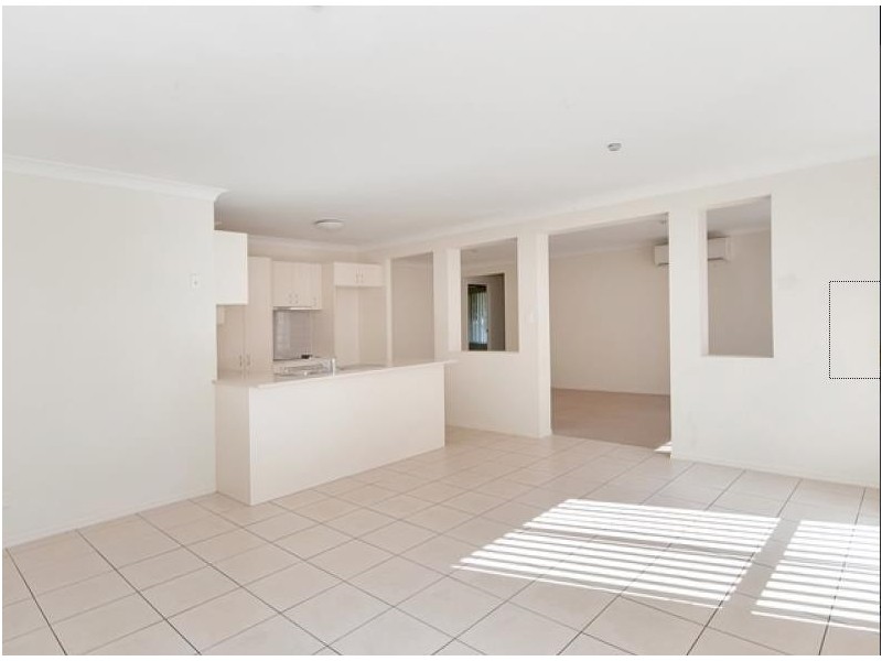 44 Pencarrow Crescent, Raceview QLD 4305