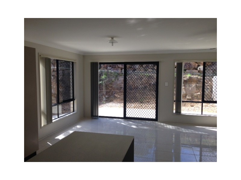 2/270 Eagle Street, Collingwood Park QLD 4301