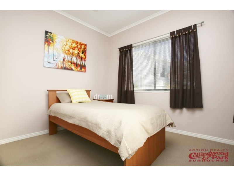 2 Griffin Crescent, Collingwood Park QLD 4301