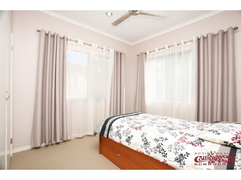 2 Griffin Crescent, Collingwood Park QLD 4301