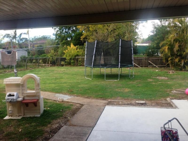 5 Hastings Street, Redbank Plains QLD 4301