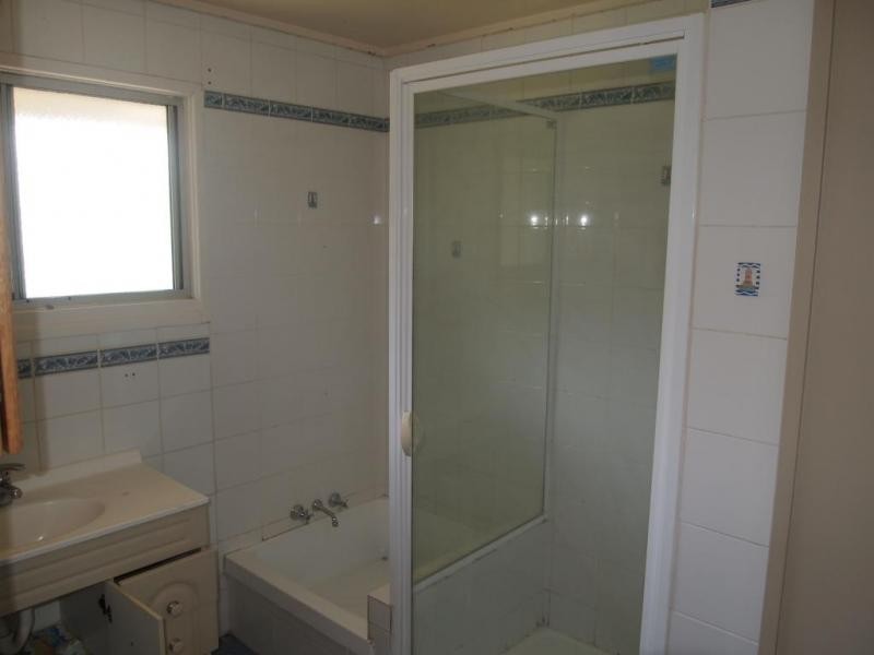 1 Becker Street, Riverview QLD 4303