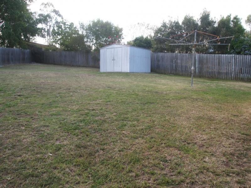 1 Becker Street, Riverview QLD 4303