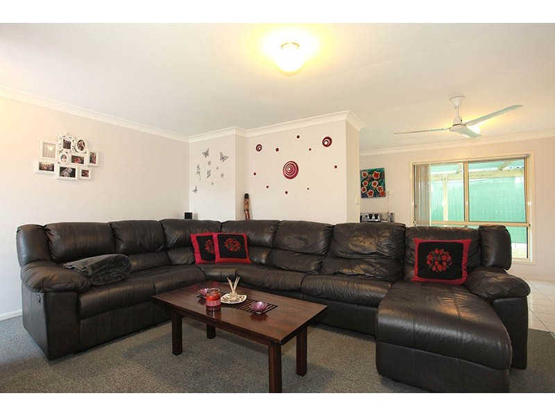 8 Cathryn Court, Collingwood Park QLD 4301
