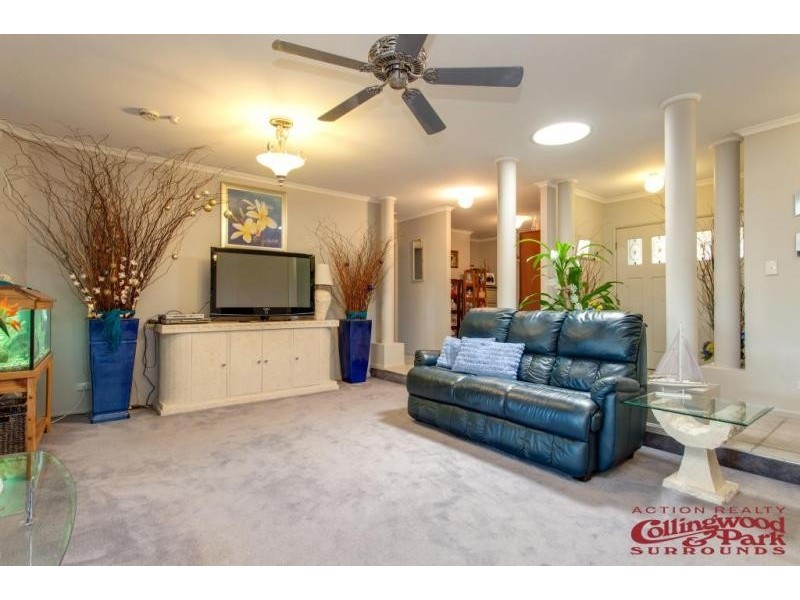 6 Boronia Court, Collingwood Park QLD 4301