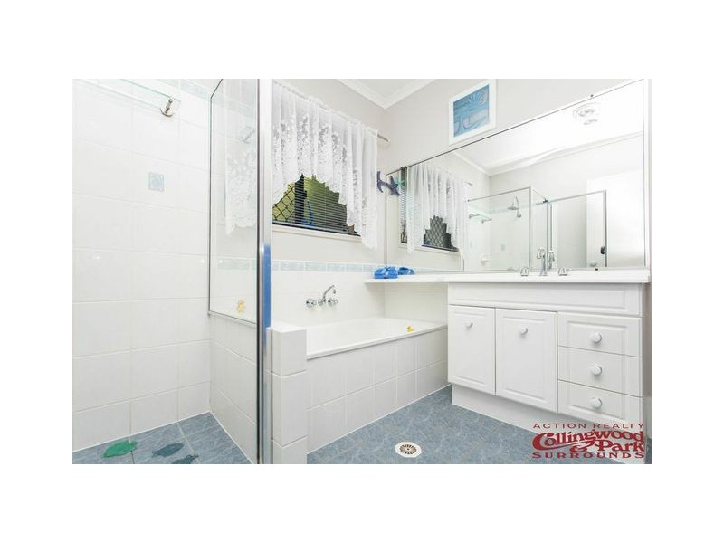 6 Boronia Court, Collingwood Park QLD 4301