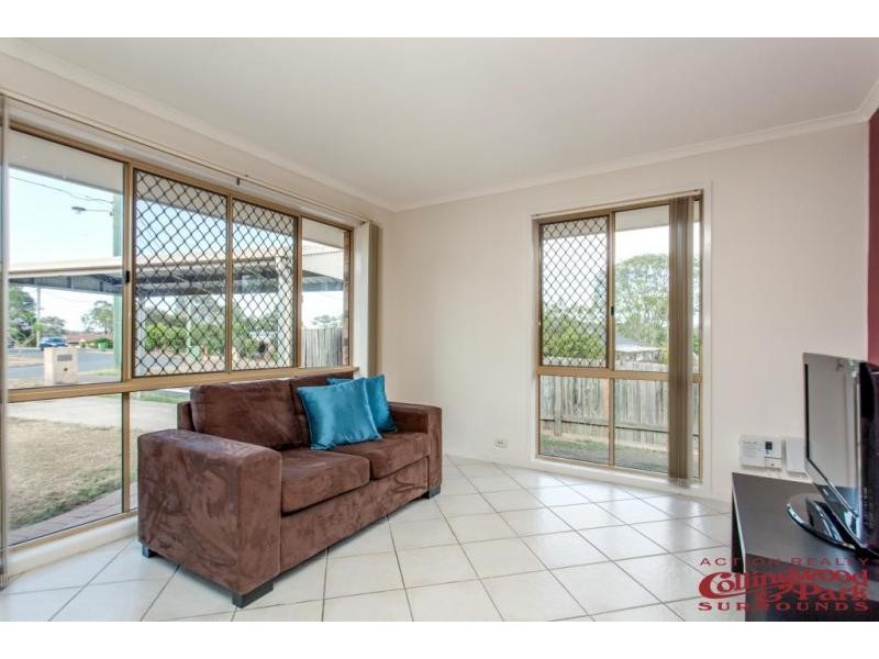 16 FISHER STREET, Collingwood Park QLD 4301