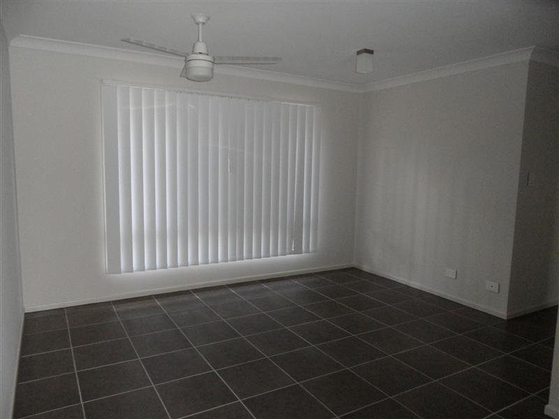 88 High Street, Blackstone QLD 4304