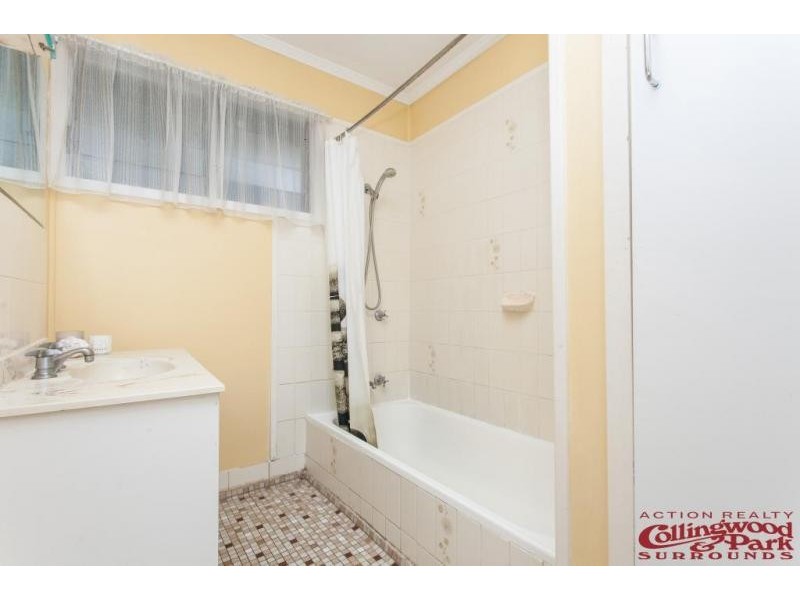 80 Old Ipswich Road, Riverview QLD 4303