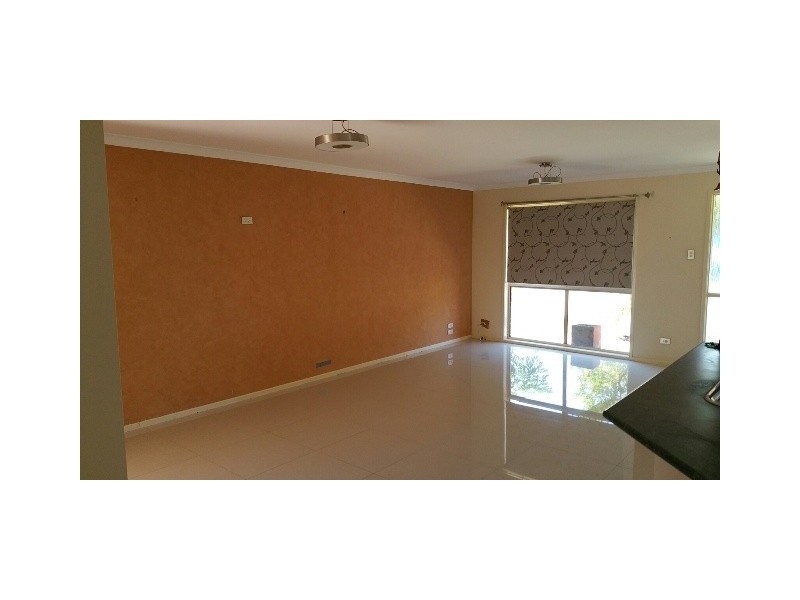 16 Buckland Court, Collingwood Park QLD 4301