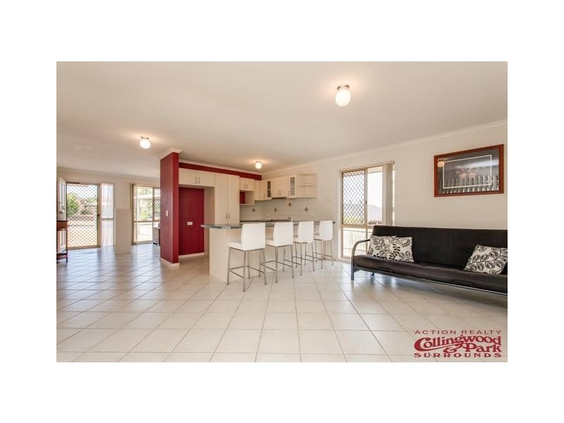 16 Fisher Street, Collingwood Park QLD 4301
