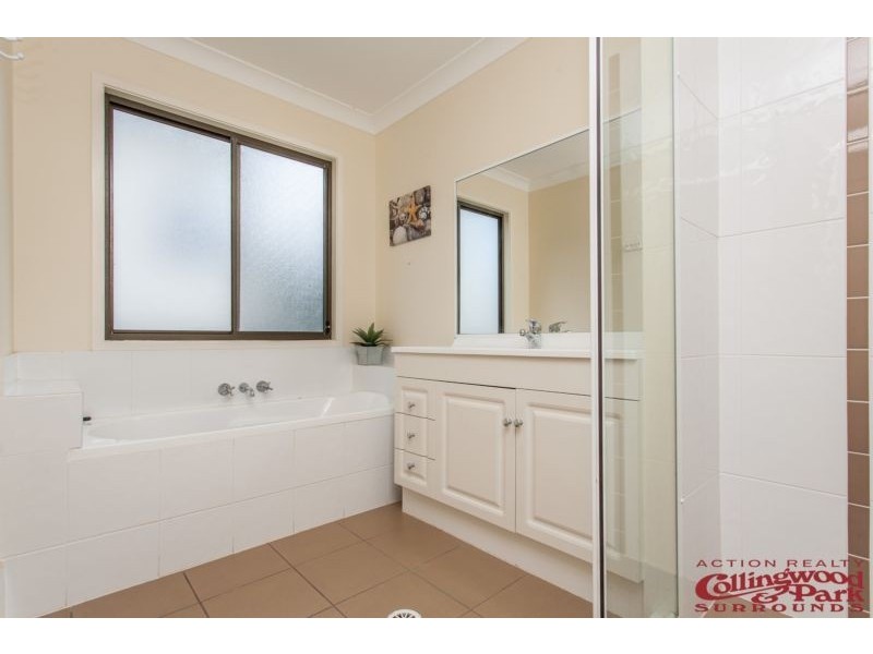 12 Heathwood Place, Collingwood Park QLD 4301