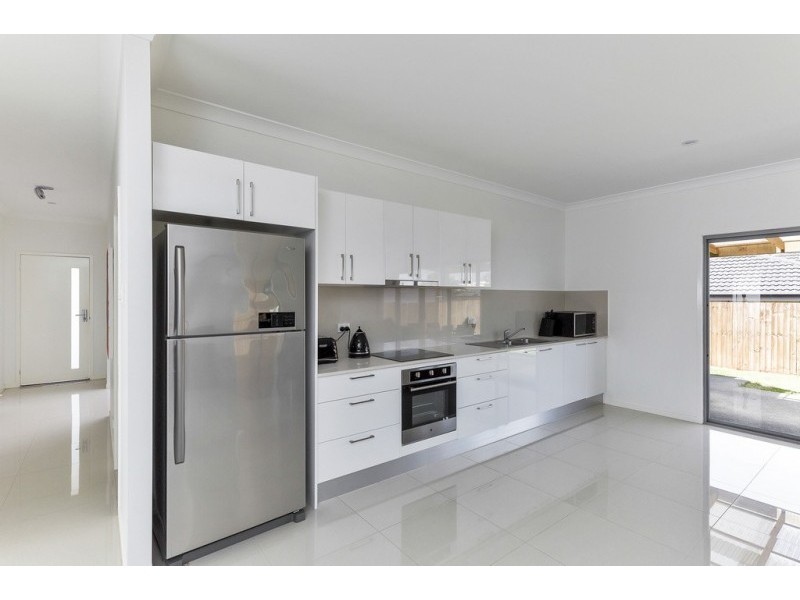 4 Cheihk Crescent, Collingwood Park QLD 4301