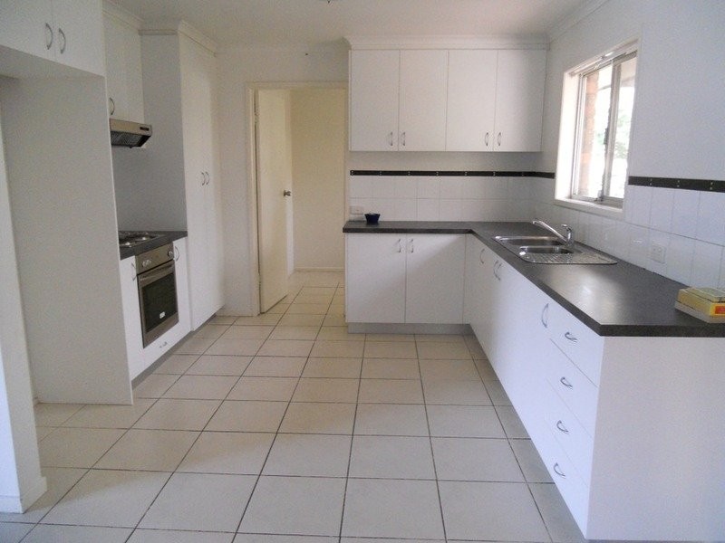 11 Dancer Street, Collingwood Park QLD 4301