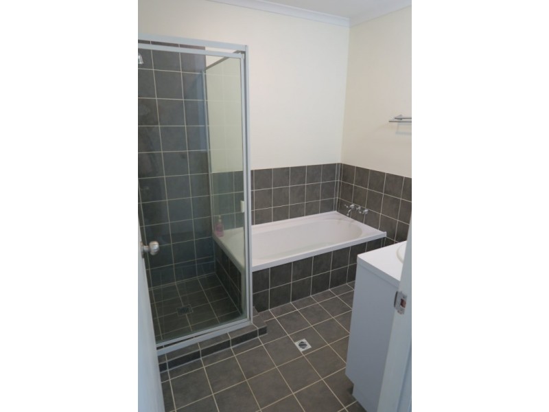 4/14 Spencer Street, Redbank QLD 4301