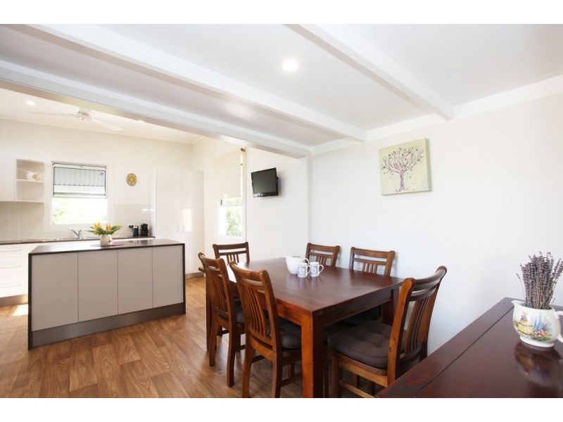 9 Nile Street, Riverview QLD 4303