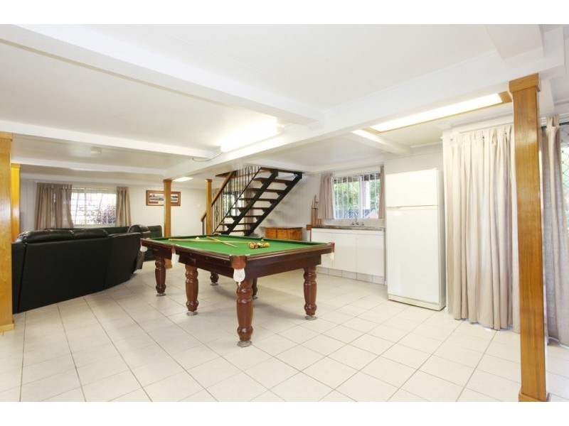 9 Nile Street, Riverview QLD 4303