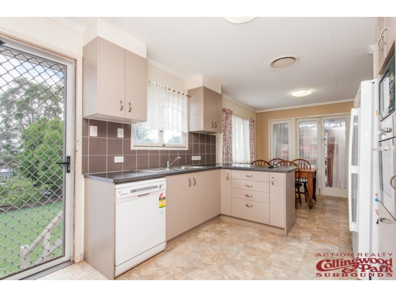 94 Old Ipswich Road, Riverview QLD 4303