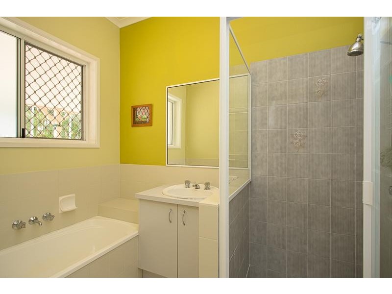 5 Sabal Street, Ningi QLD 4511