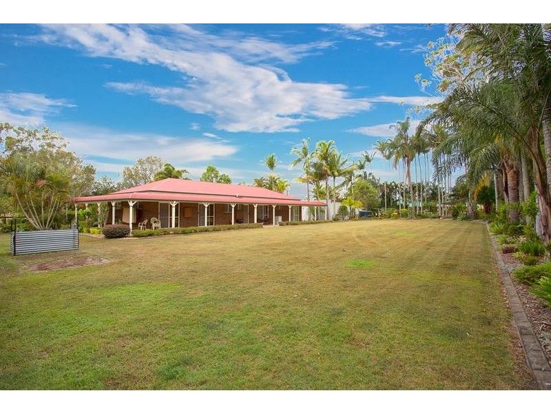 5 Sabal Street, Ningi QLD 4511