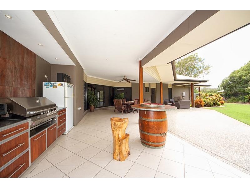 33 Cavanagh Place, Ningi QLD 4511