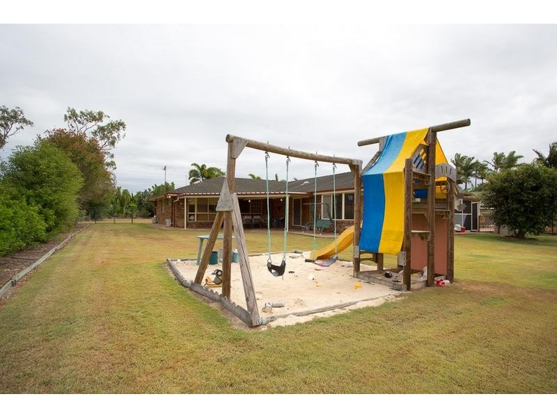 27 Peel Road, Ningi QLD 4511