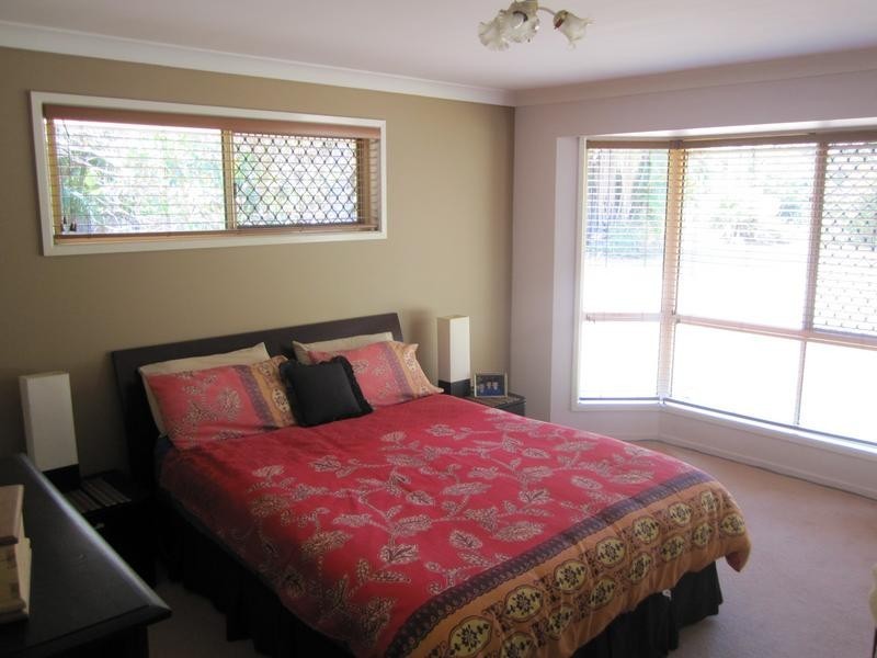 8 Alex Avenue, Ningi QLD 4511