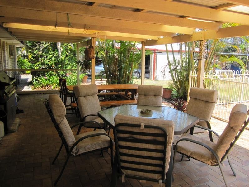 8 Alex Avenue, Ningi QLD 4511