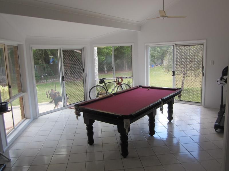 8-10 Triton Court, Ningi QLD 4511