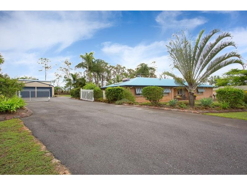 18 Caryota Court, Ningi QLD 4511