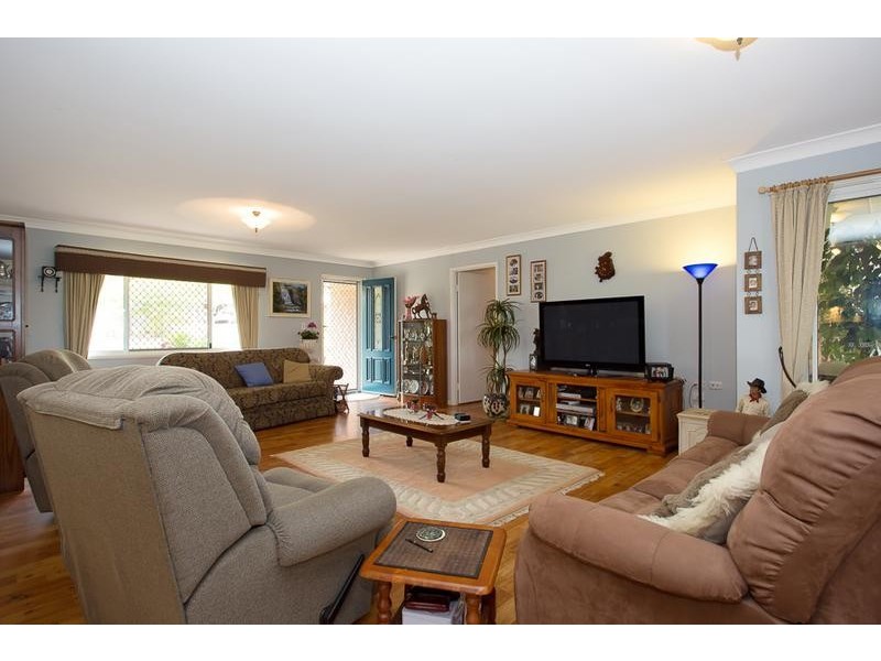 18 Caryota Court, Ningi QLD 4511