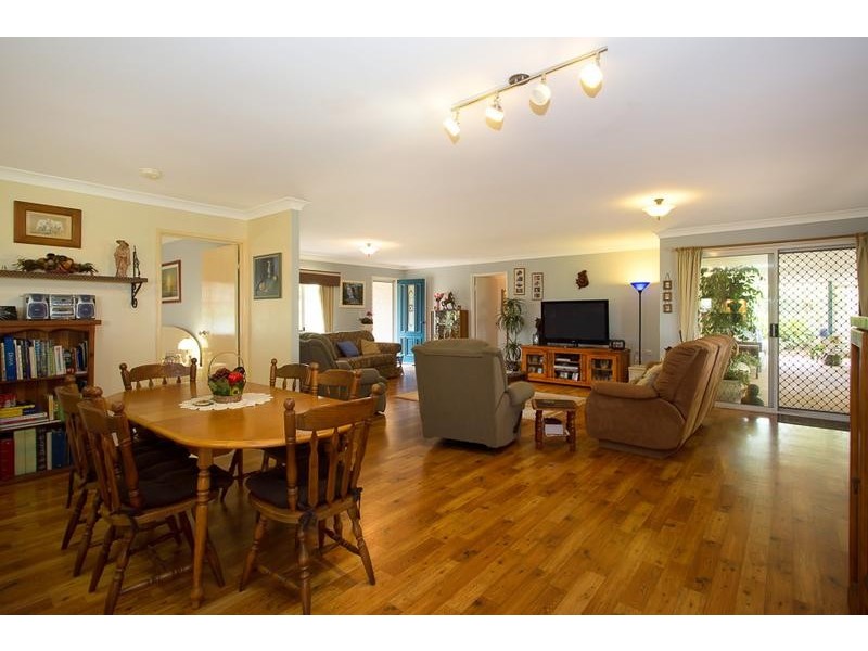 18 Caryota Court, Ningi QLD 4511