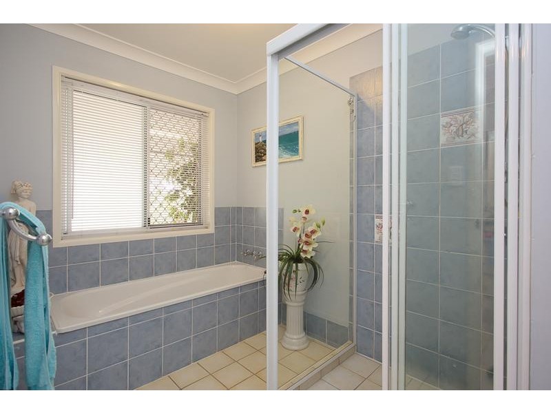 18 Caryota Court, Ningi QLD 4511