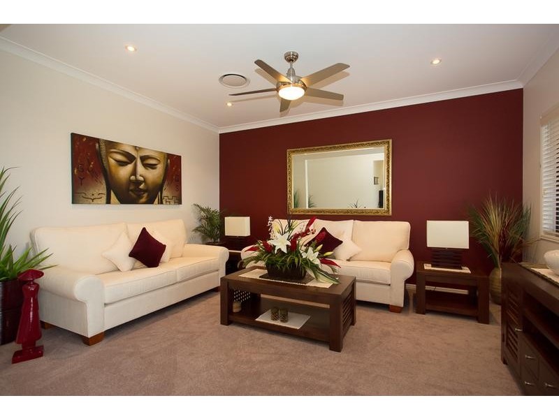 25 Barr Place, Ningi QLD 4511