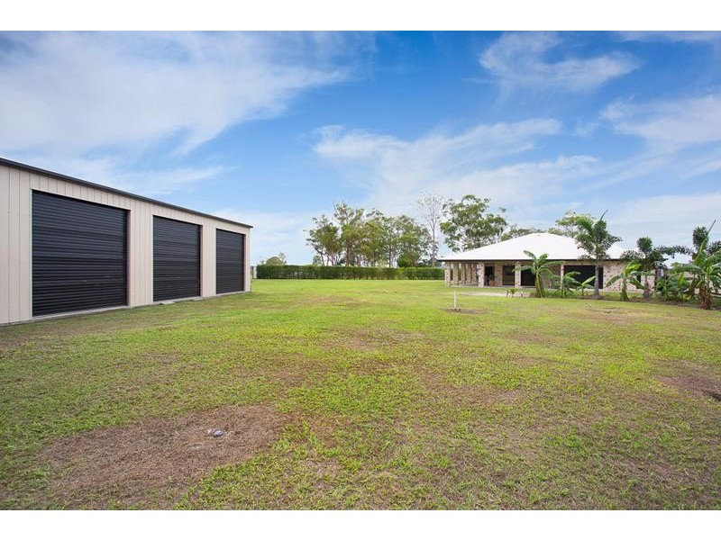 25 Barr Place, Ningi QLD 4511