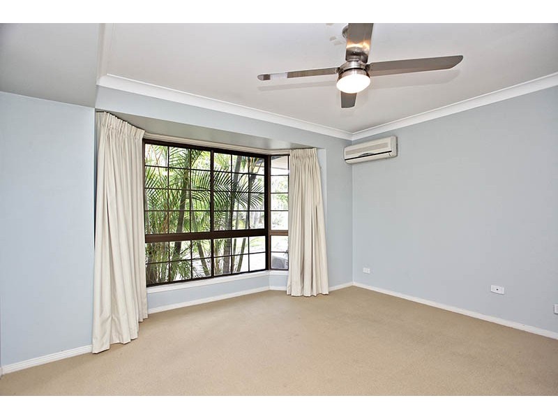 21 Todman Court, Ningi QLD 4511