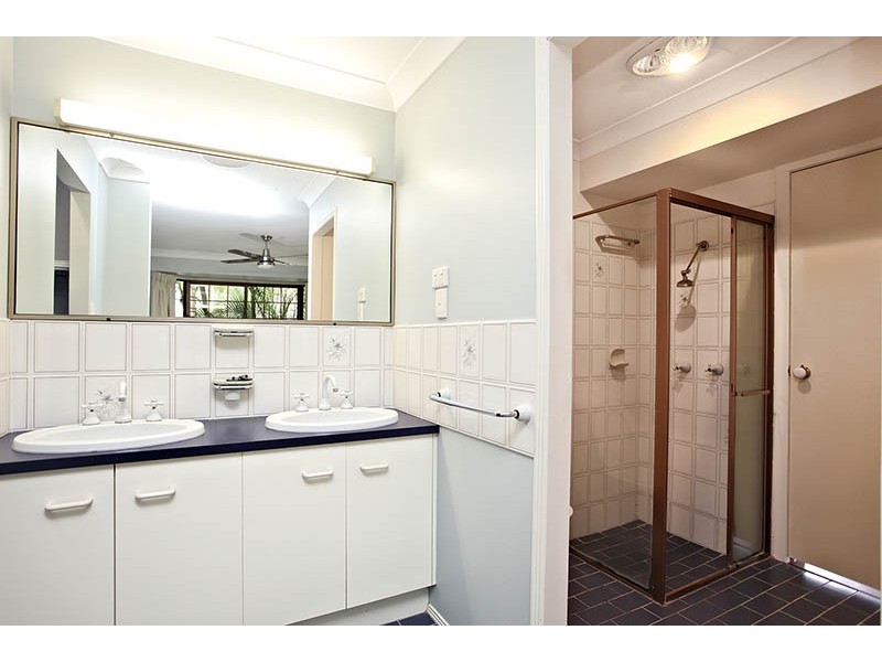 21 Todman Court, Ningi QLD 4511