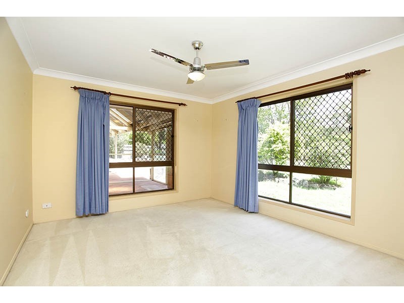 21 Todman Court, Ningi QLD 4511