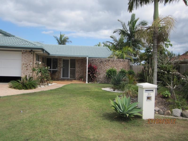 35 Avon Avenue, Banksia Beach QLD 4507
