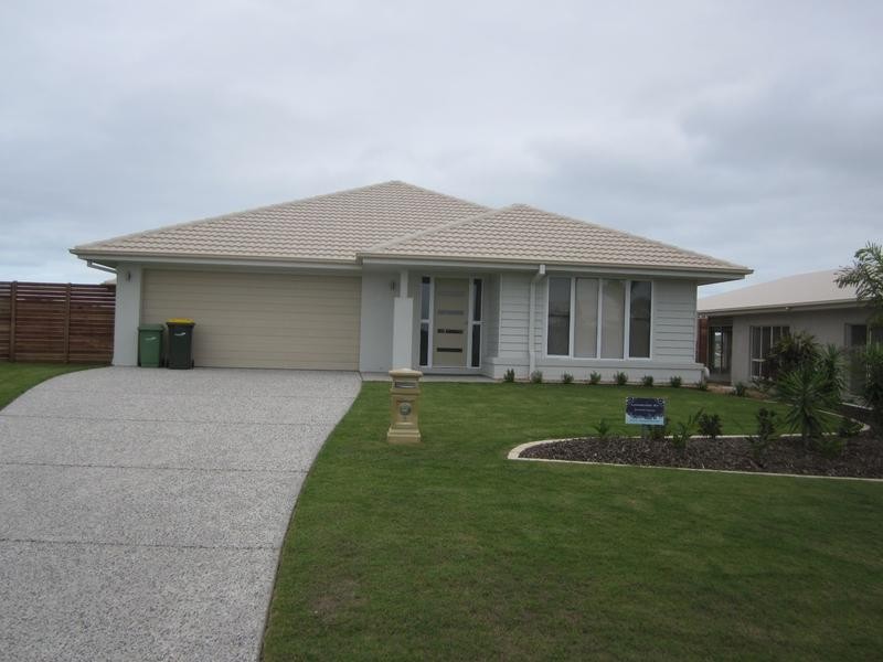 3 Rivercherry Ave, Banksia Beach QLD 4507