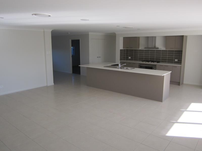 3 Rivercherry Ave, Banksia Beach QLD 4507