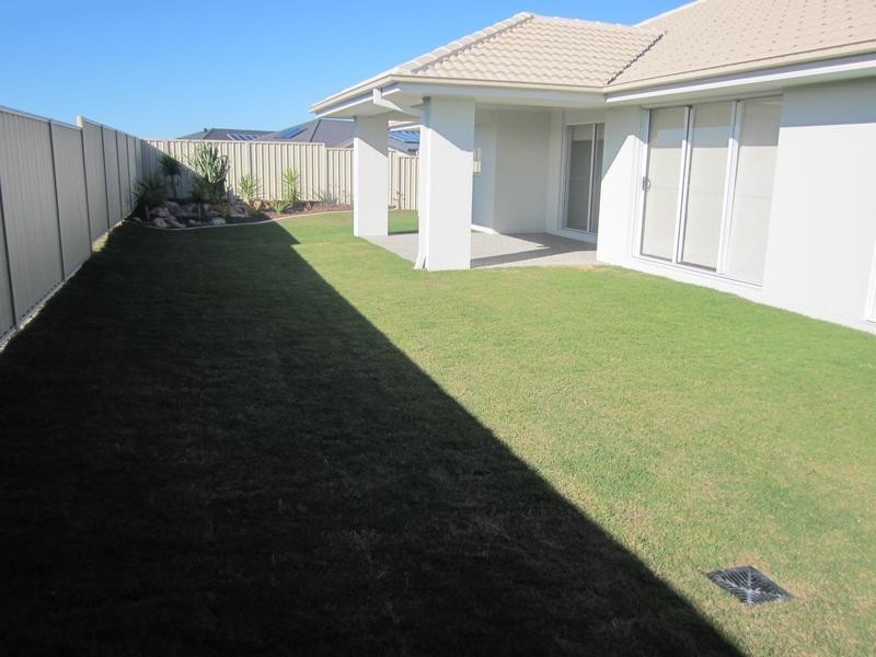 3 Rivercherry Ave, Banksia Beach QLD 4507