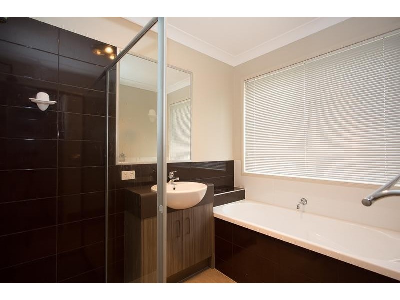 11 Friars Court Road, Bellmere QLD 4510