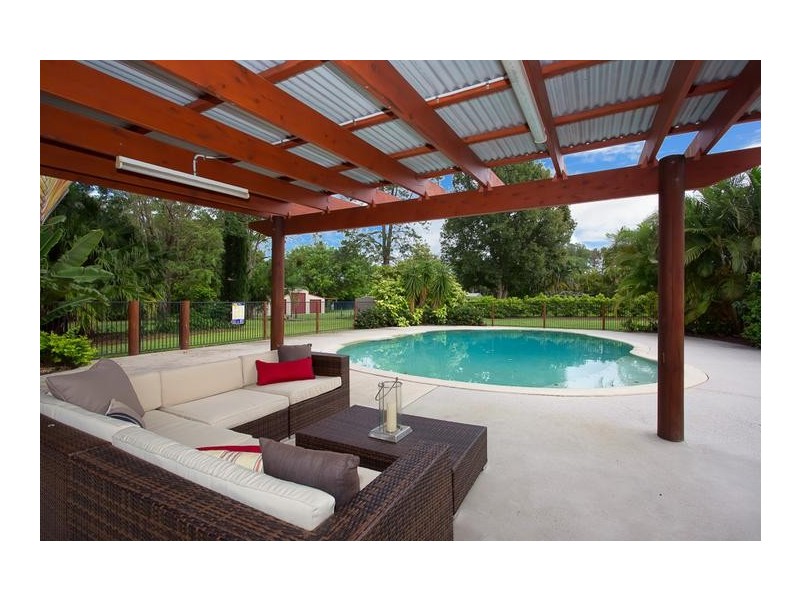 24 AYLWARD ROAD, Ningi QLD 4511