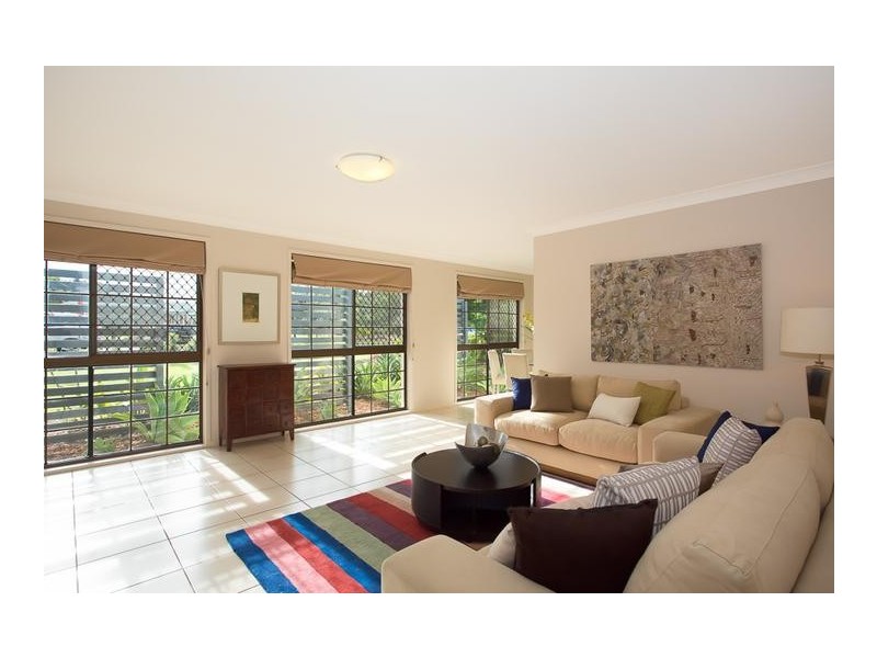 24 AYLWARD ROAD, Ningi QLD 4511
